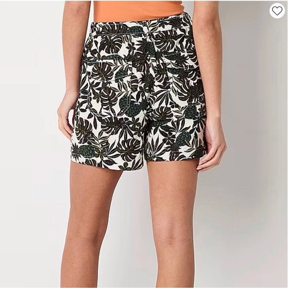 a.n.a Women’s Joelle Floral Mid-Rise 3 1/2" Pull-On Linen Blend Tie Belt Short M - Picture 7 of 7